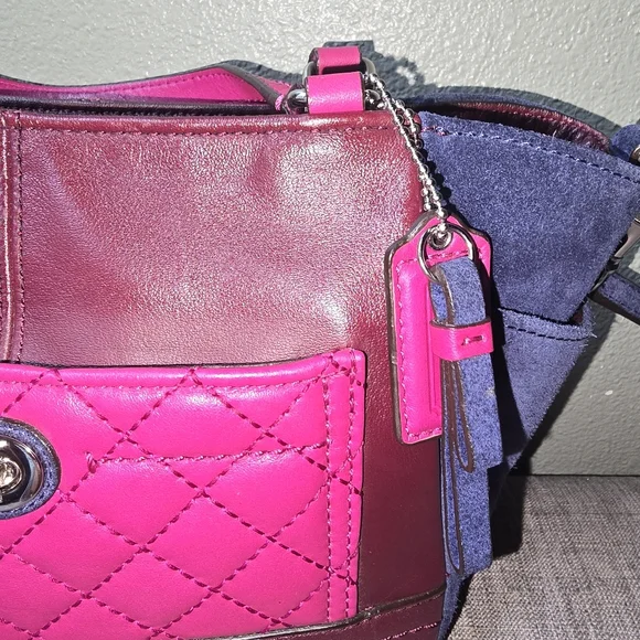 NWT Coach Colorblock Crossbody Burgundy Blue Pink Quilted Turnlock - Picture 2 of 6